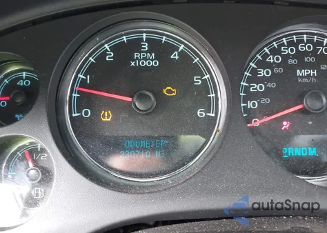 2008 GMC Yukon Denali z USA, uszkodzony, nr VIN 1GKFK63898J232745